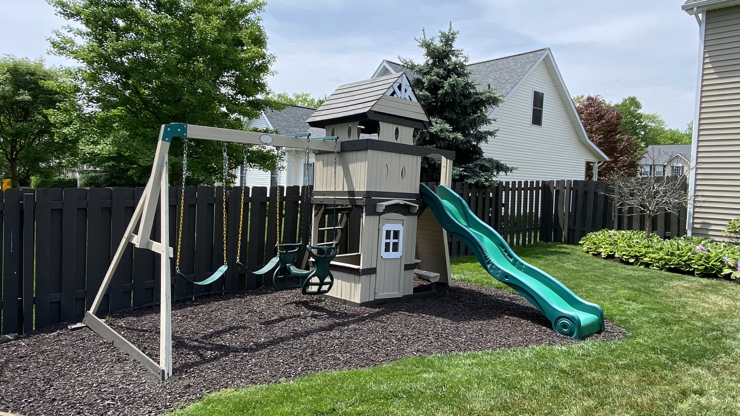 Painters charge per hour in Ohio for residential interior painting