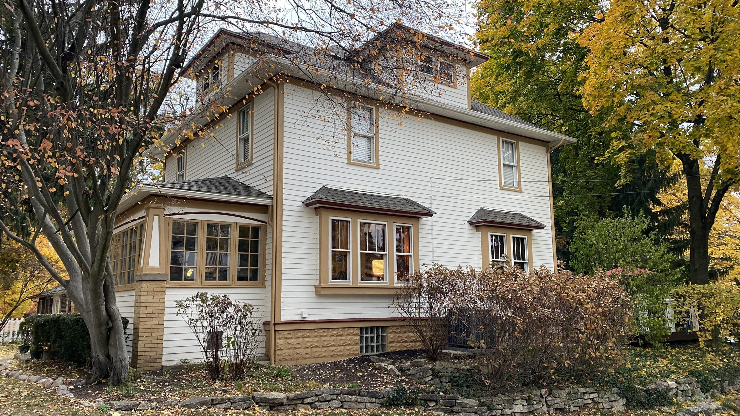 Spring painting prep Northeast Ohio home exterior checklist