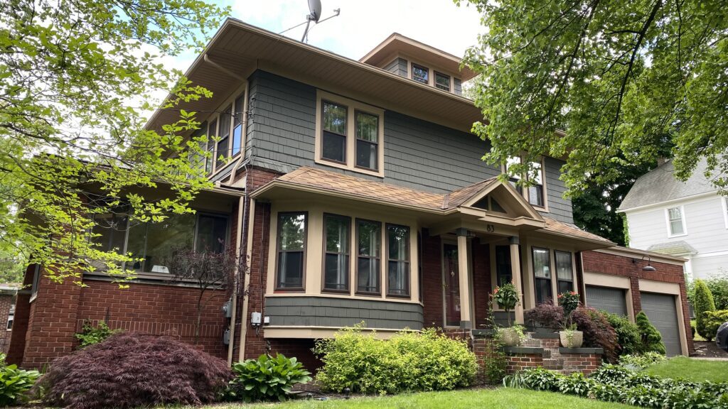 Best time for exterior painting in Ohio during ideal May to October weather conditions